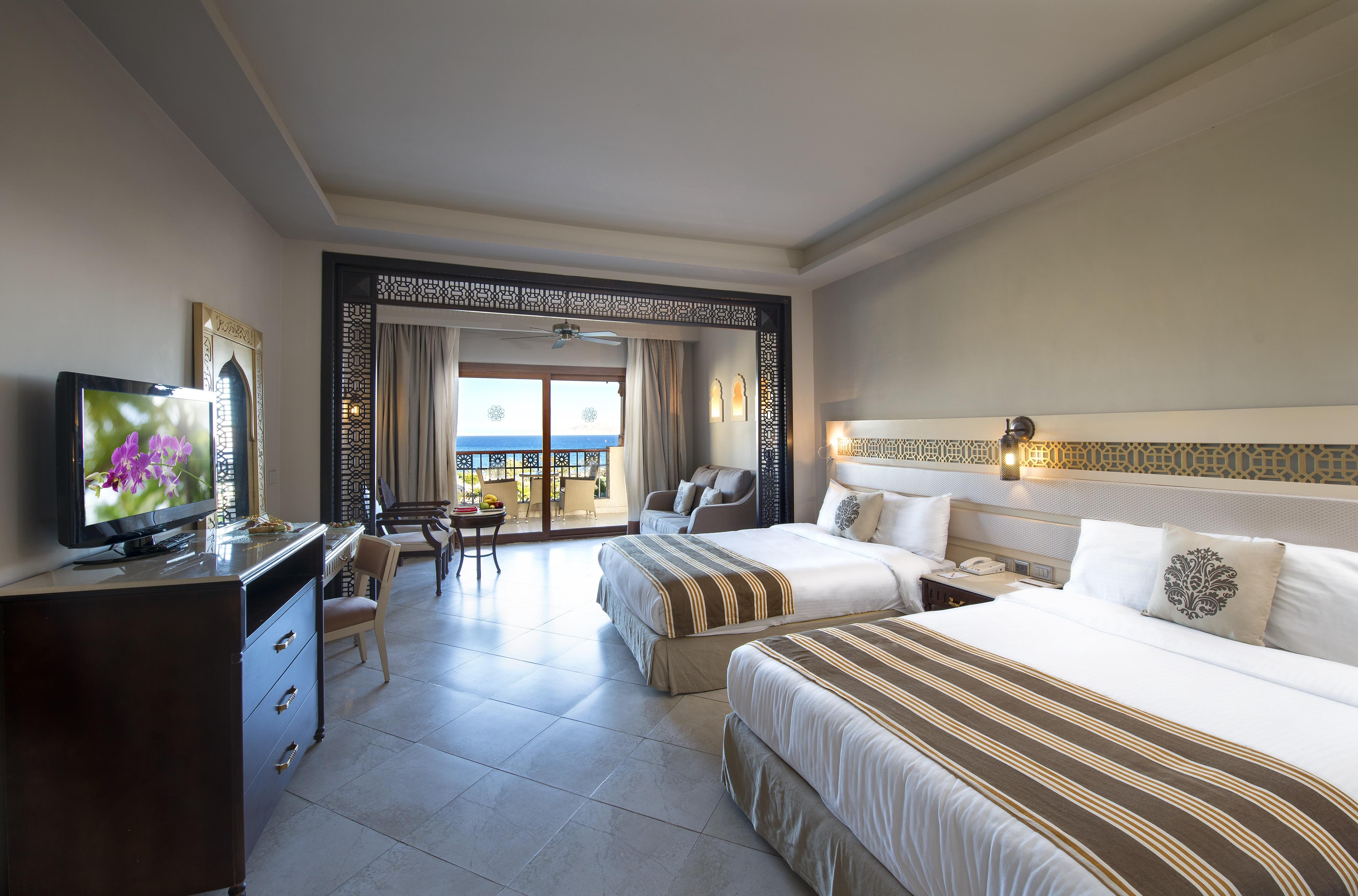 Sunrise Arabian Beach Resort Sharm el-Sheikh Exterior photo Deluxe Room